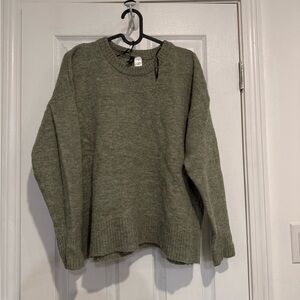 Wool alpaca soft crewneck, in trendy color